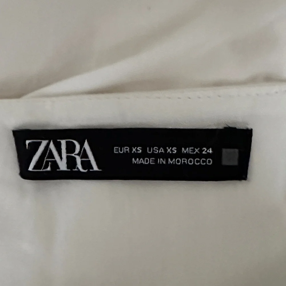 Zara size XS white pleated skort - Picture 4 of 4